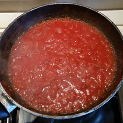 sugo-alla-amatriciana-terzo-passaggio-pomodoro